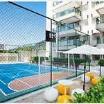 Apartamento Padrão em condominio completo no Recreio
