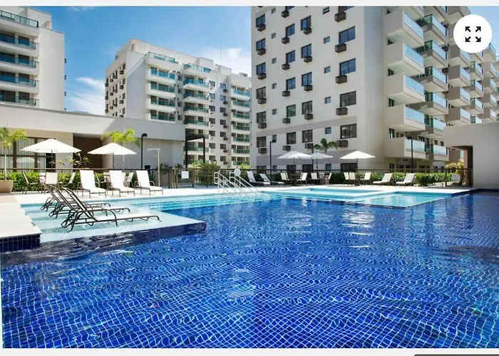 Apartamento Padrão em condominio completo no Recreio